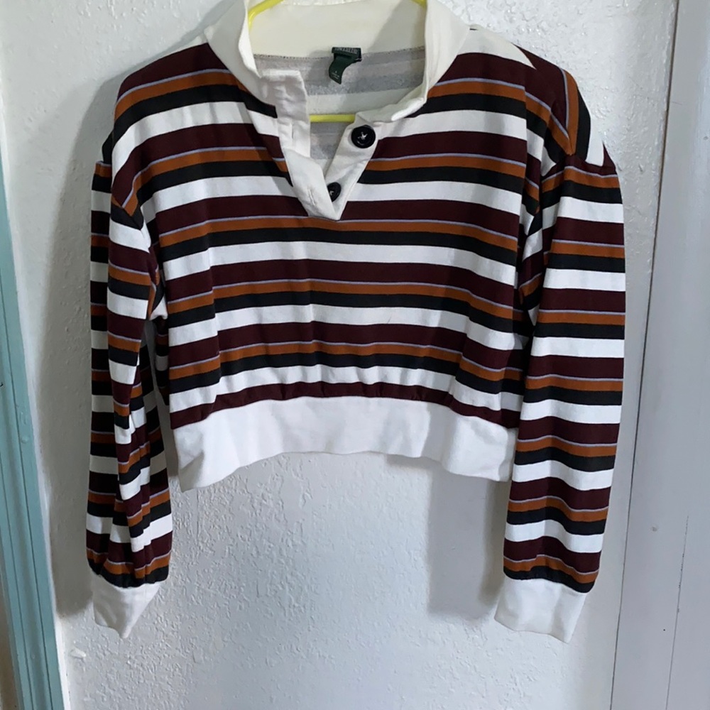 Cropped sweater
